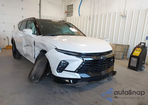 2024 Chevrolet Blazer Awd Rs z USA, uszkodzony, nr VIN 3GNKBKRS2RS169145